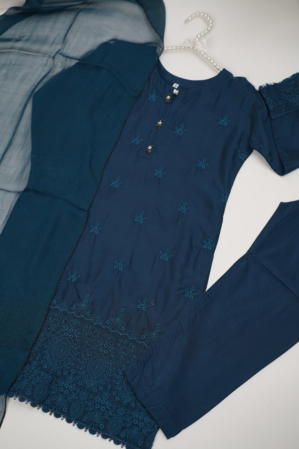 پیاری بیٹی - Kids Festive Collection Outfit with Trouser and Dupatta - Ready to Wear01
