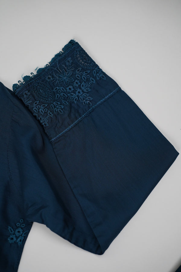 پیاری بیٹی - Kids Festive Collection Outfit with Trouser and Dupatta - Ready to Wear01