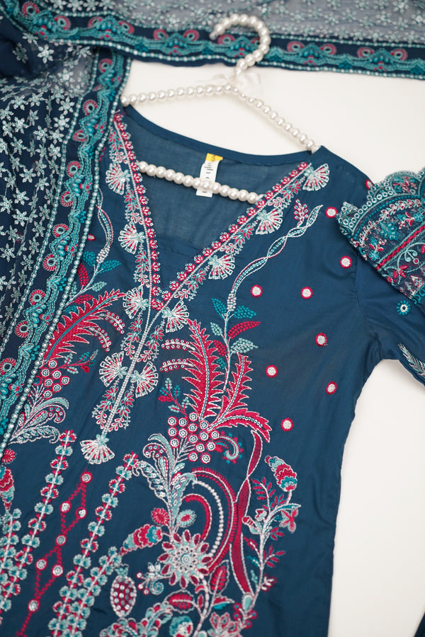 Rozi- Exclusive Luxury Lawn with Organza Dupatta - Ready to Wear