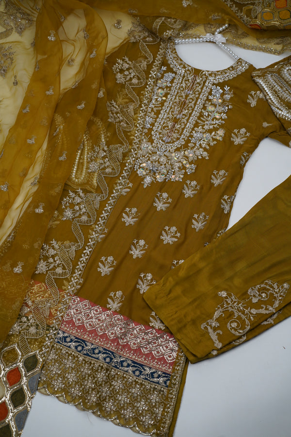 Husan e Jahan - Luxury Chiffon Suit with Chiffon Dupatta - Ready to Wear