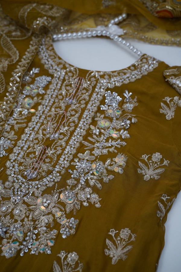 Husan e Jahan - Luxury Chiffon Suit with Chiffon Dupatta - Ready to Wear