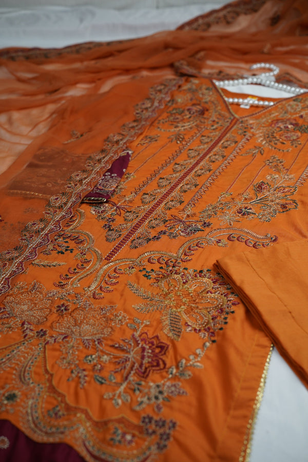 Sajh Dajh Dur e Fishan - Exclusive Luxury Lawn