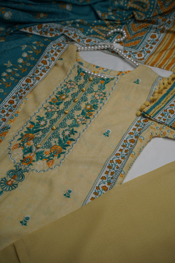 Sajh Dajh Rozi - Premium Embroidered Karandi Full Suit with Shawl - Warm Fabric - Winter Collection