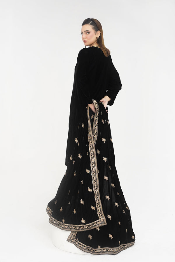 Rozi - Luxury Velvet Outfit with Embroidered Velvet Shawl - Black