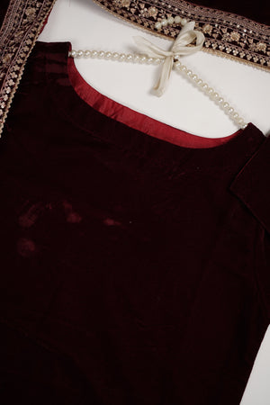 Rozi - Luxury Velvet Outfit with Embroidered Velvet Shawl