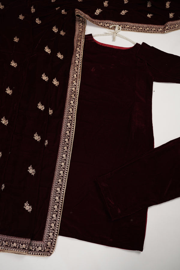 Rozi - Luxury Velvet Outfit with Embroidered Velvet ShawL