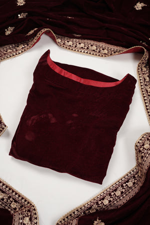 Rozi - Luxury Velvet Outfit with Embroidered Velvet Shawl