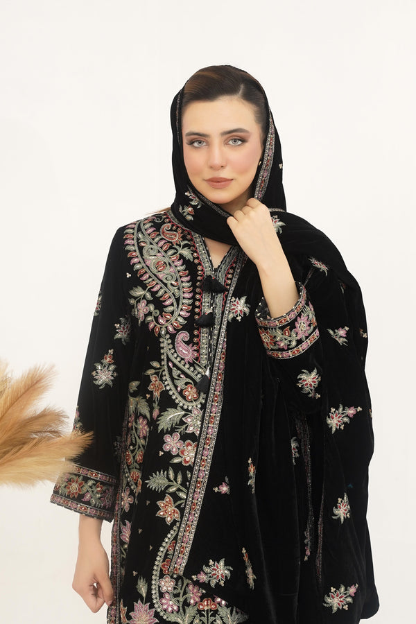 Rozi - Luxury Velvet Outfit with Embroidered Velvet Shawl