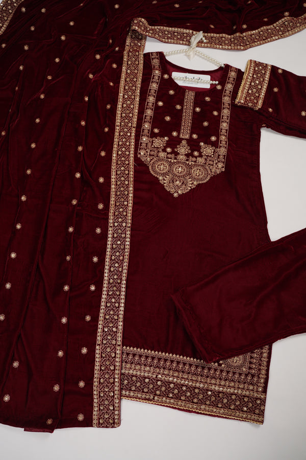 Rozi - Luxury Velvet Outfit with Embroidered Velvet ShawL