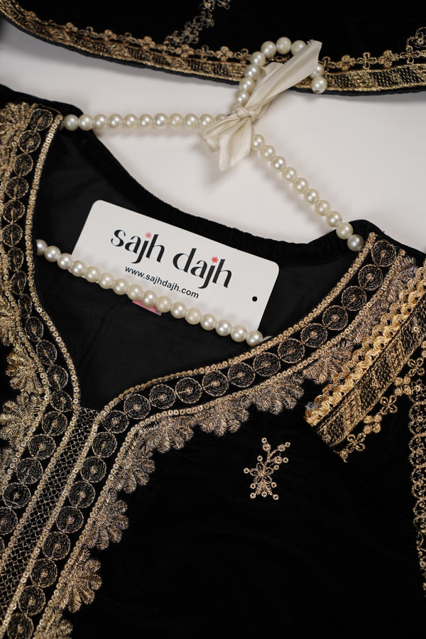 Rozi - Luxury Velvet Outfit with Embroidered Velvet ShawL