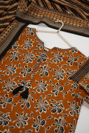 Bin Saeed Originals- Exclusive Khaddar Outfit with  Shawl - Ready to Wear SD547