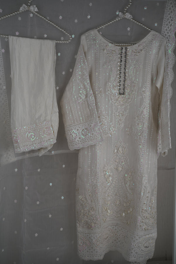 New Tehwar II - The Luxury Eid Wear in Full White - D1