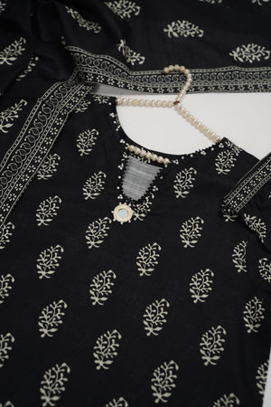 Bin Saeed Originals  - Exclusive Khaddar Outfit with  Shawl - Ready to Wear SD601