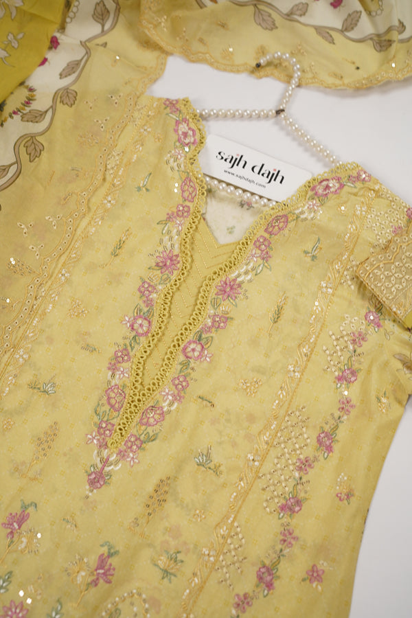 Rozi  - Emboridery Lawn  Outfit with Dupatta - Ready to Wear - SD350