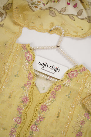 Rozi  - Emboridery Lawn  Outfit with Dupatta - Ready to Wear - SD350