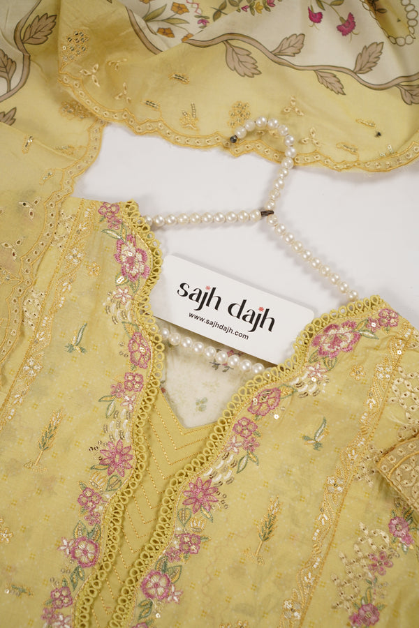 Rozi  - Emboridery Lawn  Outfit with Dupatta - Ready to Wear - SD350