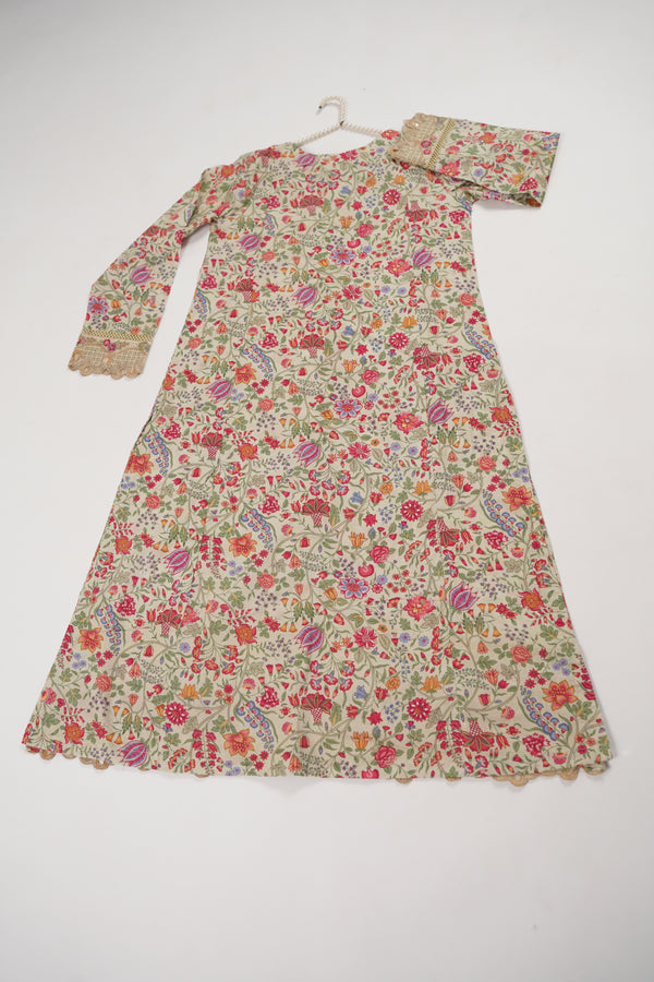 Rozi  - Emboridery Lawn  Outfit with Dupatta - Ready to Wear - SD353