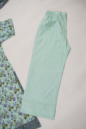 Rozi  - Exclusive Lawn  Outfit with Dupatta - Ready to Wear SD430