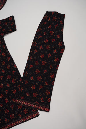 Rozi  - Exclusive Lawn  Outfit with Dupatta - Ready to Wear SD505