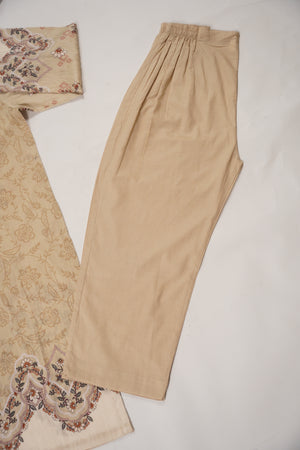 SadaBahar Originals  - Exclusive Lawn  Outfit with Dupatta - Ready to Wear SD459