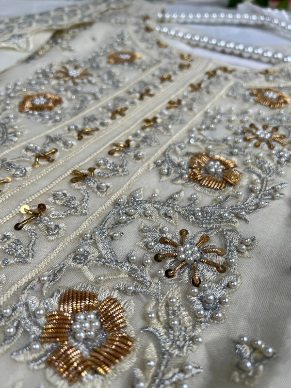 Sajh Dajh Minor Damaged - Luxury Organza Ready to Wear Full Suit in White