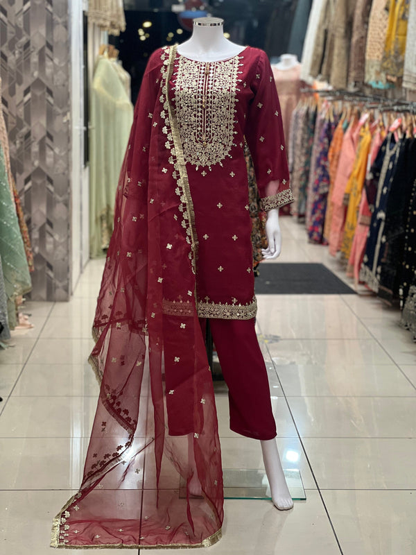 Sajh Dajh Naqsh - Luxury Organza Ready to Wear Mirror Suit in Maroon