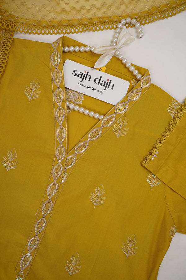 Sajh Dajh Rozi - Embroidered Chikankari Lawn Outfit with Net Dupatta - Ready to Wear