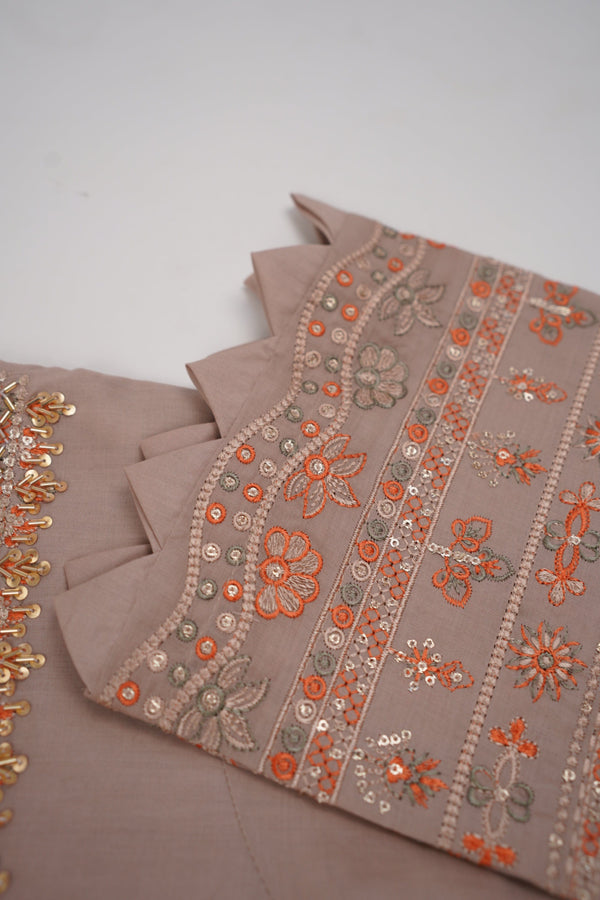 Sajh Dajh Rozi - Premium Embroidered Cotton Lawn Shirt with Plazzo - Ready to Wear