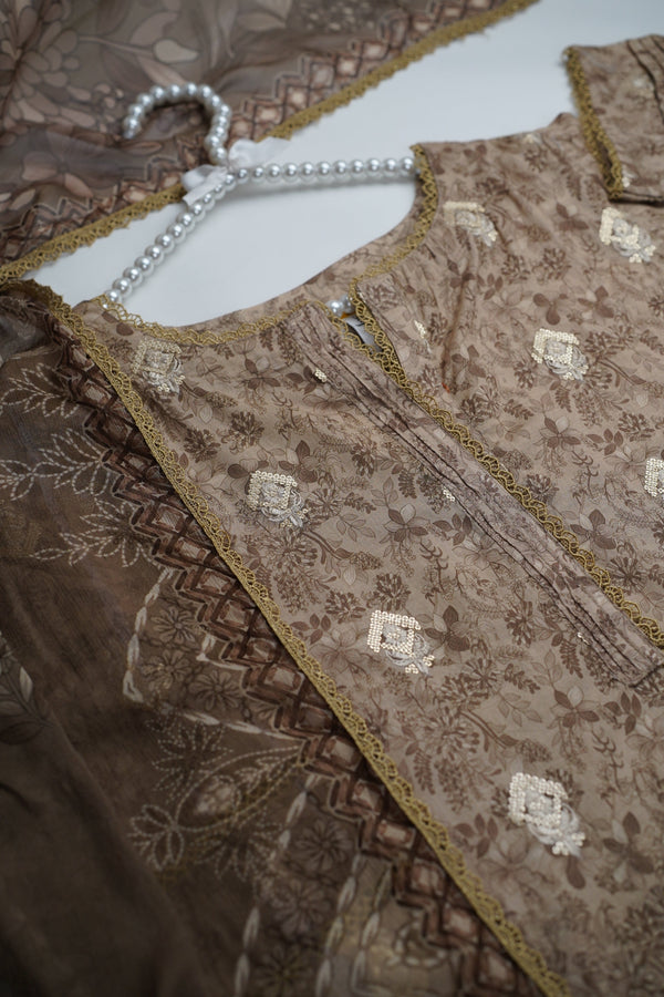 Sajh Dajh Rozi - Premium Embroidered Lawn Outfit with Chiffon Dupatta - Summer Collection