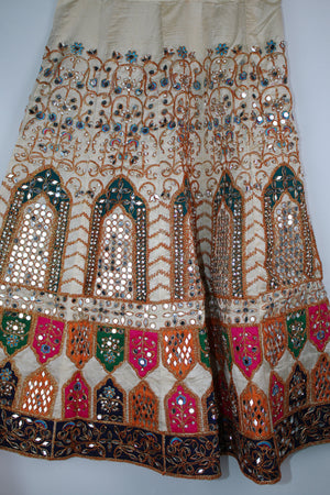 Sajh Dajh Small to Medium (Adjustable Hooks) Heavy Mirror Work Lengha