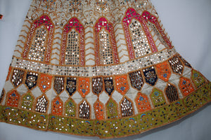 Sajh Dajh Small to Medium (Adjustable Hooks) Heavy Mirror Work Lengha