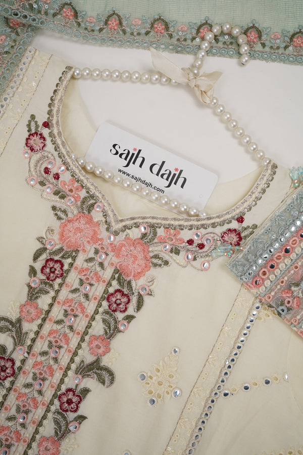 Sajh Dajh Tehwar V9 - Luxury Embroidered Lawn Festive Outfits - D6
