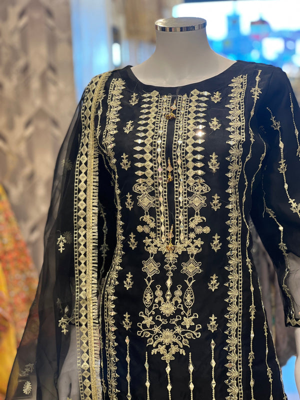 Shagun Boutique Naqsh - Black Luxury Organza Ready to Wear Mirror Suit