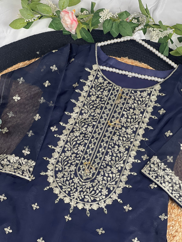 Sajh Dajh NAQSH KURTI - Eid 2023