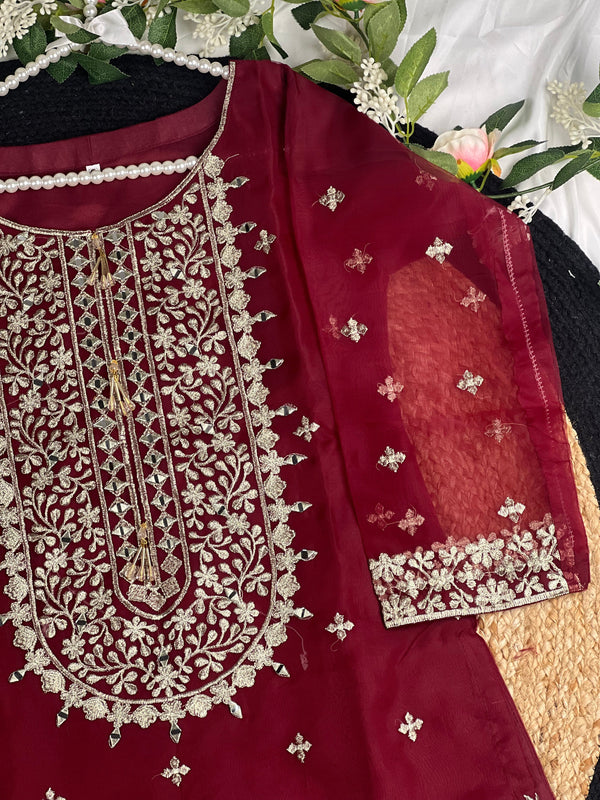 Sajh Dajh NAQSH KURTI - Eid 2023